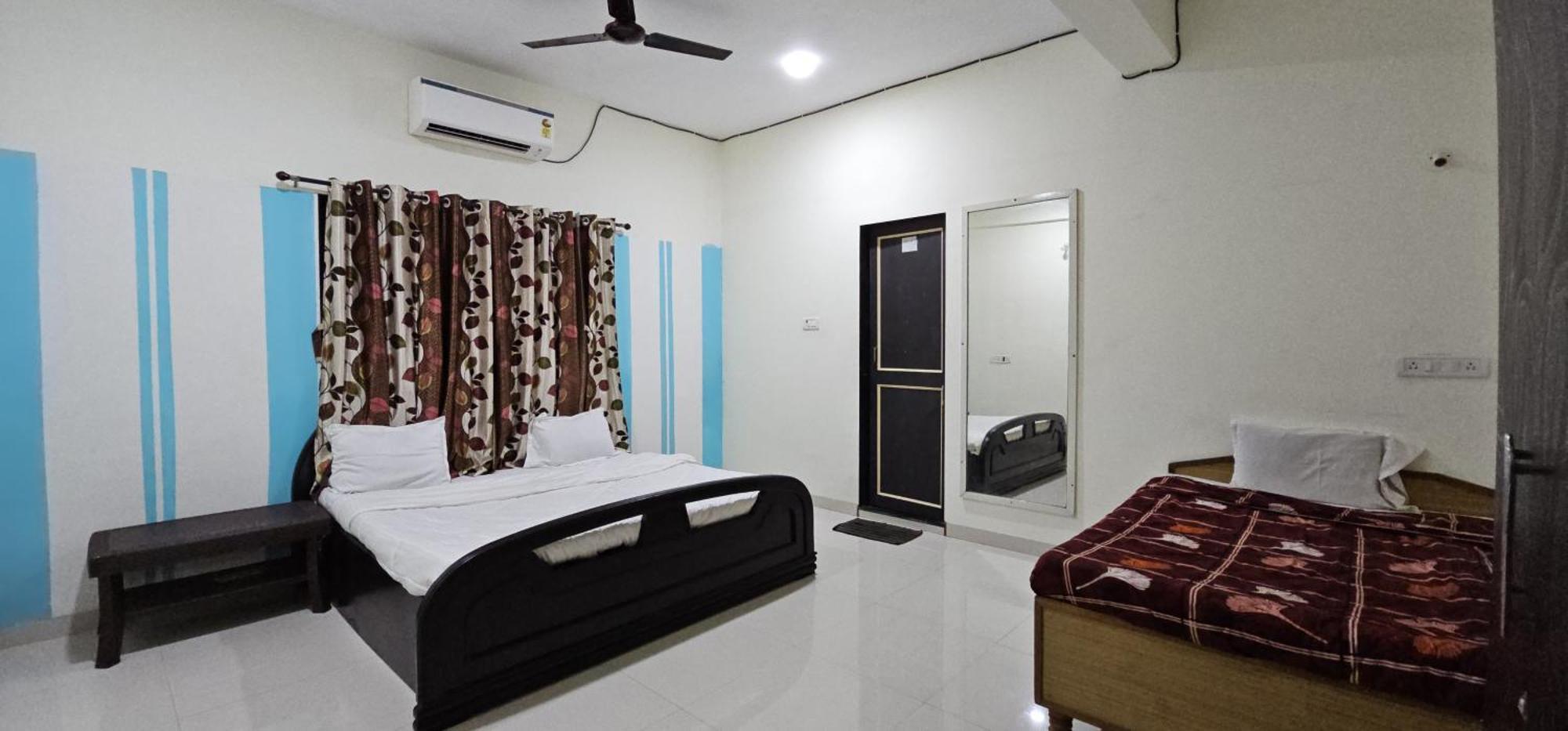 Blue Bell Homestay Lonavala Eksteriør bilde