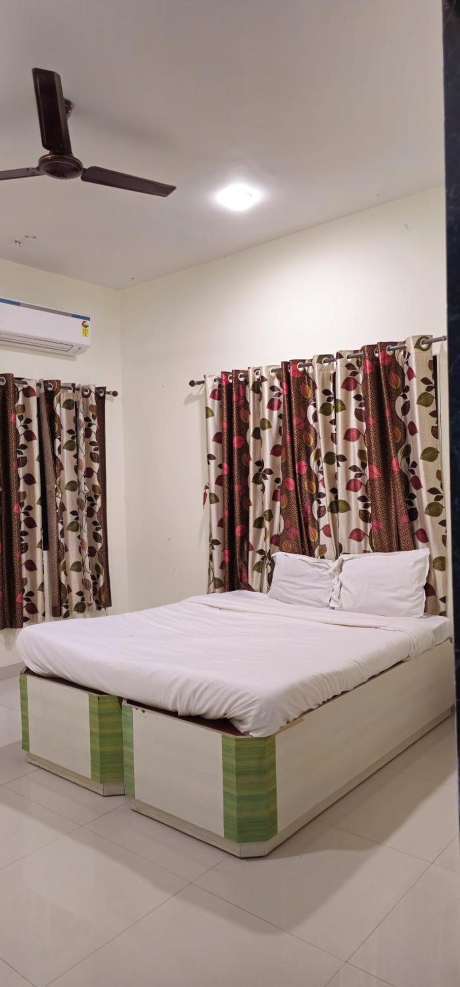 Blue Bell Homestay Lonavala Eksteriør bilde