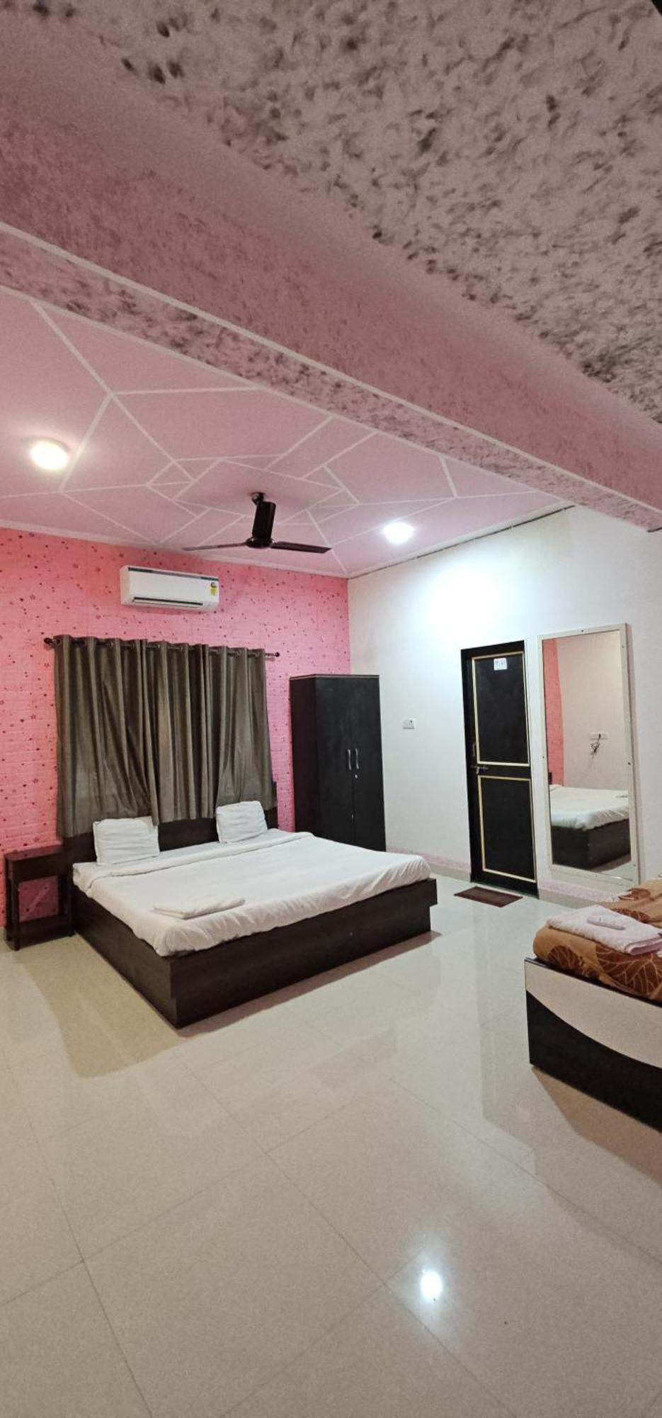 Blue Bell Homestay Lonavala Eksteriør bilde